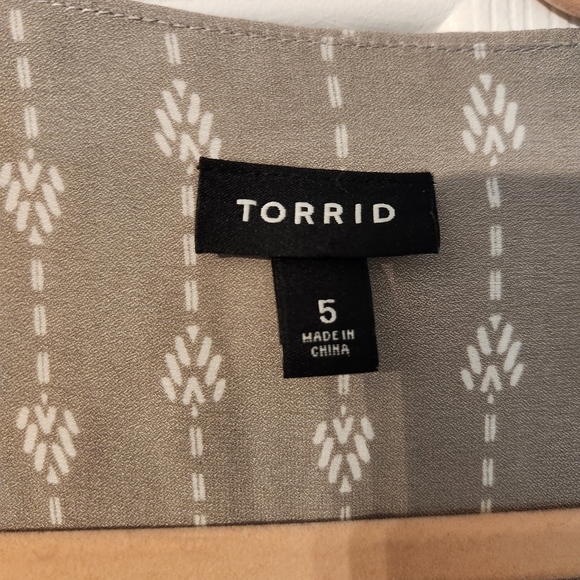 Torris Sz 5 Harper Georgette Blouse - Picture 4 of 5